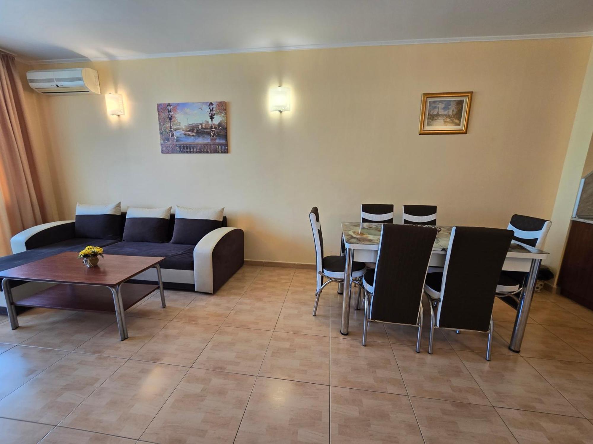 Apartment In Central Plaza Napospart Kültér fotó